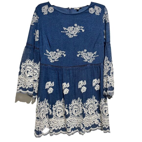 John Mark Tops - John Mark Fleur In Bloom Blouse Top Small Blue White Embroidery Bell Sleeve